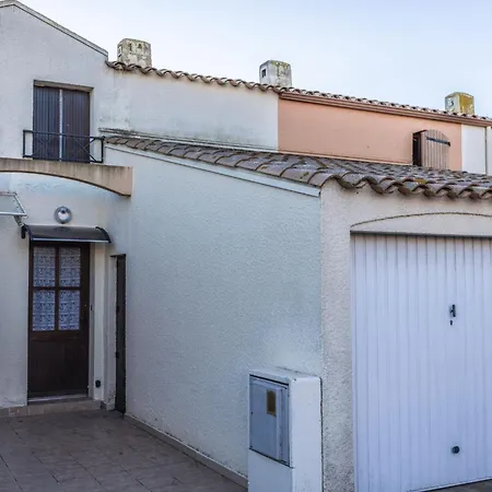 Cap Caddy By Interhome アパート